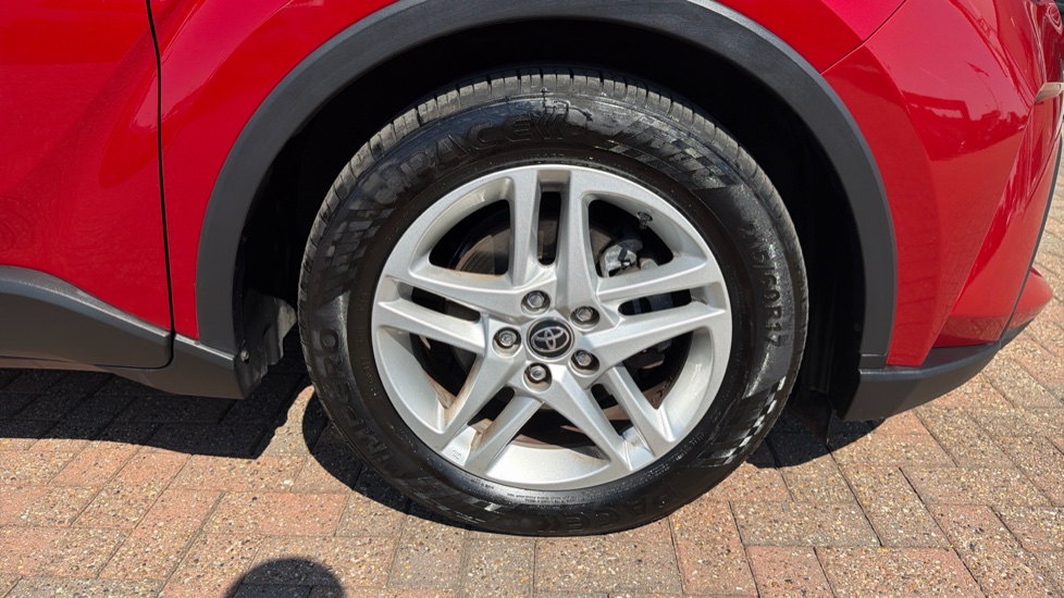 Toyota C-HR 1.8 Hybrid Icon 5dr CVT Hybrid Hatchback - Image 40