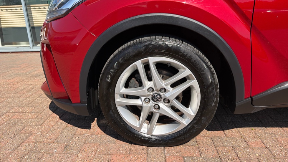 Toyota C-HR 1.8 Hybrid Icon 5dr CVT Hybrid Hatchback - Image 42