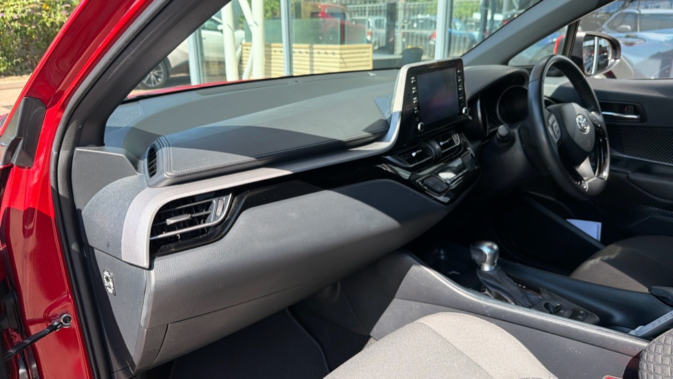 Toyota C-HR 1.8 Hybrid Icon 5dr CVT Hybrid Hatchback - Image 44