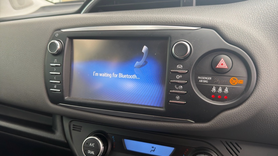 Toyota Yaris 1.5 Hybrid Icon Tech 5dr CVT Hybrid Hatchback - Image 29