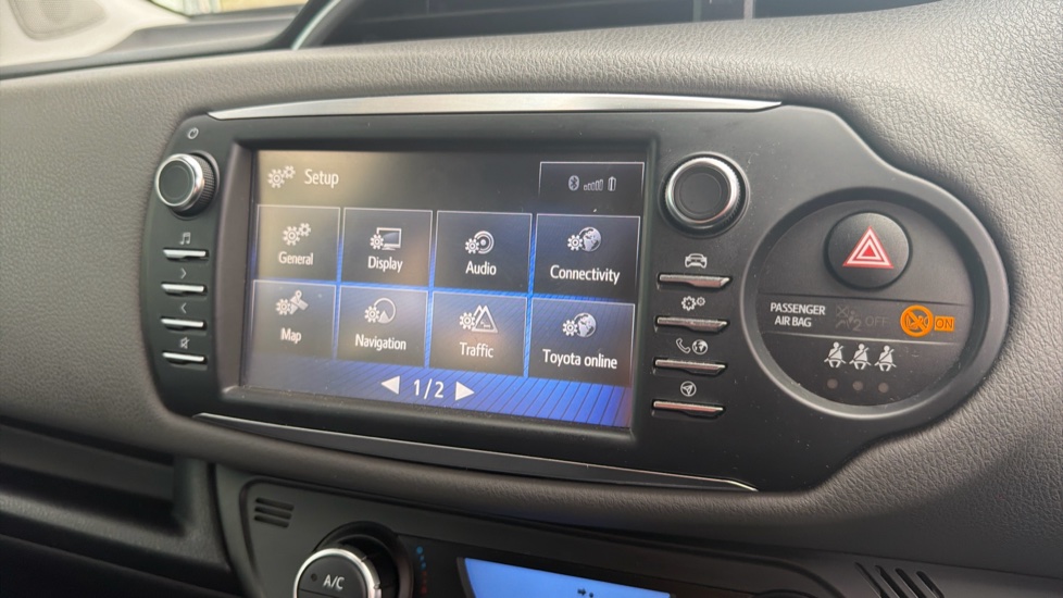 Toyota Yaris 1.5 Hybrid Icon Tech 5dr CVT Hybrid Hatchback - Image 31