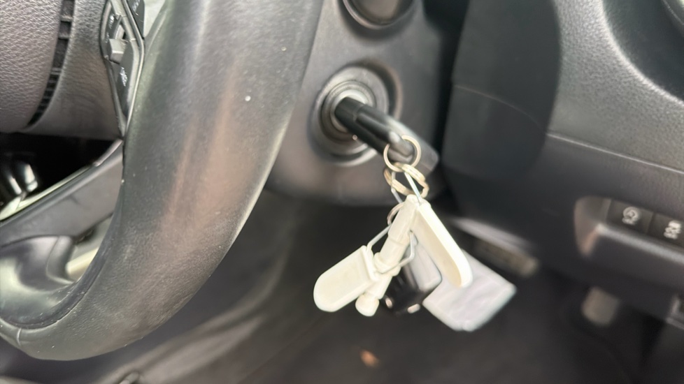 Toyota Aygo X 1.0 VVT-i Edge 5dr Auto Petrol Hatchback - Image 16