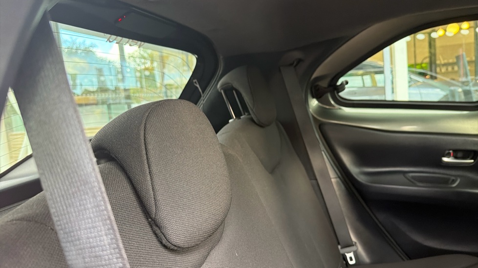 Toyota Aygo X 1.0 VVT-i Edge 5dr Auto Petrol Hatchback - Image 18