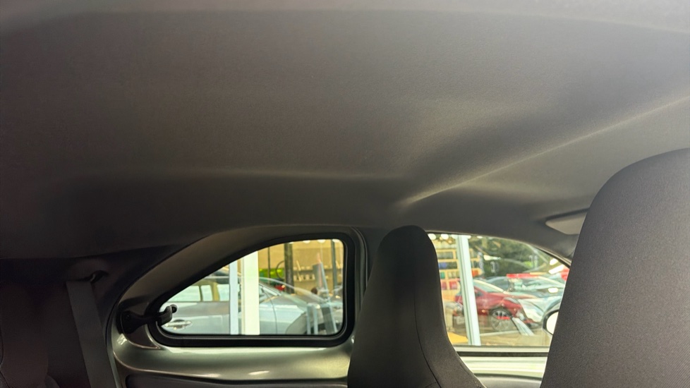 Toyota Aygo X 1.0 VVT-i Edge 5dr Auto Petrol Hatchback - Image 19