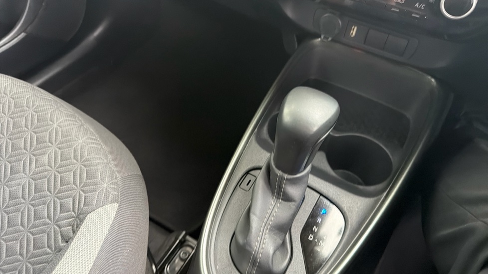 Toyota Aygo X 1.0 VVT-i Edge 5dr Auto Petrol Hatchback - Image 39