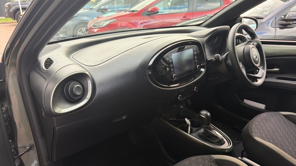 Toyota Aygo X 1.0 VVT-i Edge 5dr Auto Petrol Hatchback - Image 44