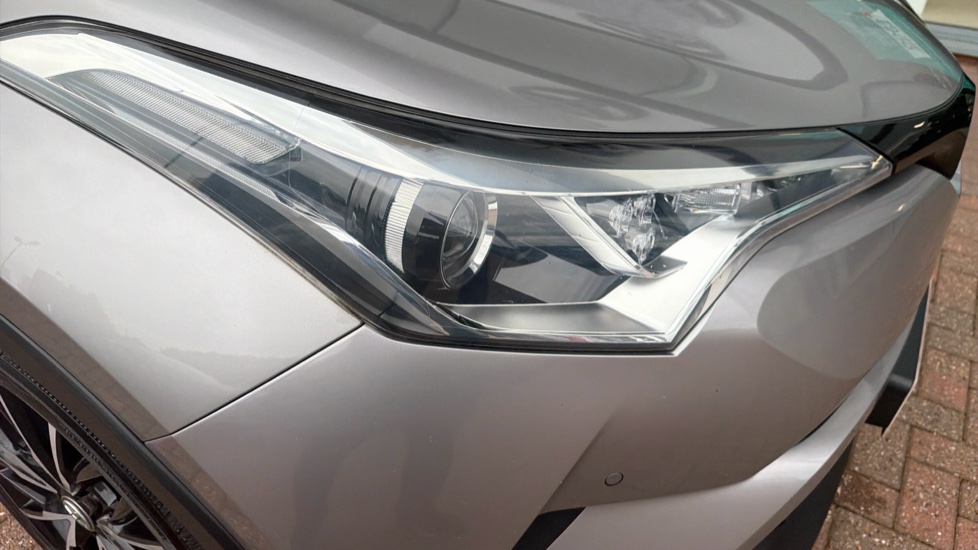 Toyota C-HR 1.8 Hybrid Excel 5dr CVT Hybrid Hatchback - Image 12