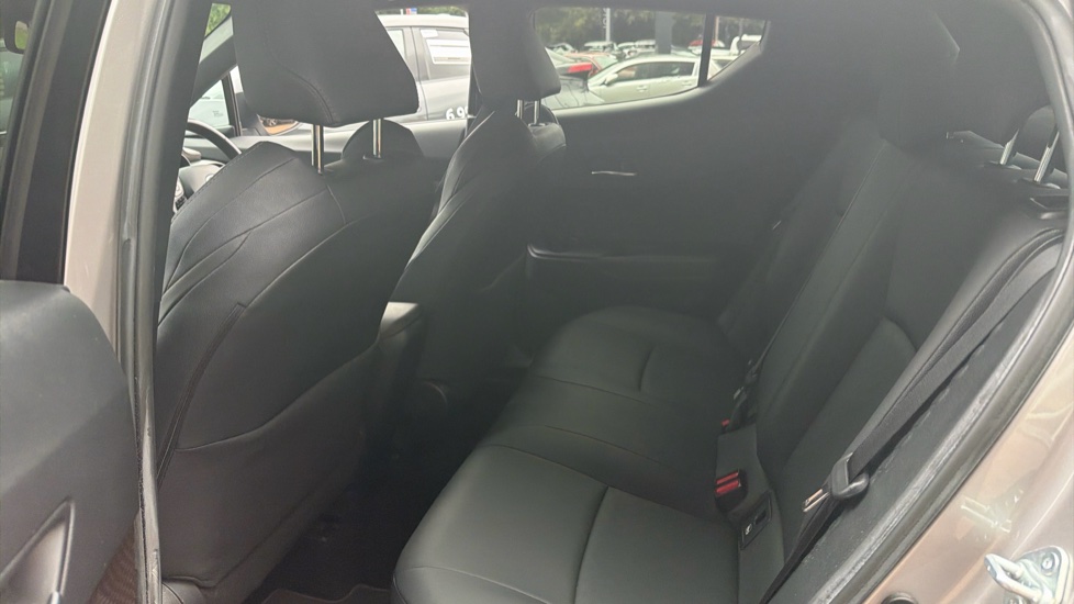 Toyota C-HR 1.8 Hybrid Excel 5dr CVT Hybrid Hatchback - Image 15