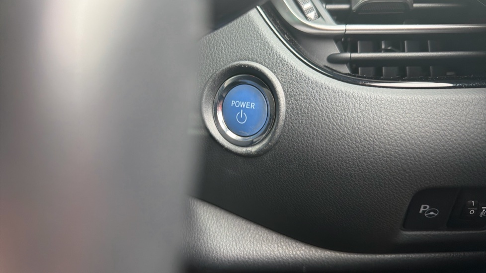 Toyota C-HR 1.8 Hybrid Excel 5dr CVT Hybrid Hatchback - Image 16