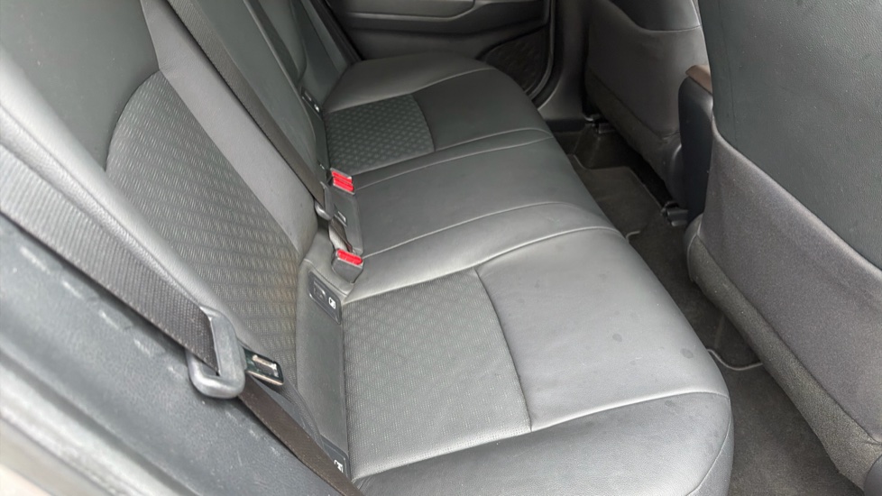 Toyota C-HR 1.8 Hybrid Excel 5dr CVT Hybrid Hatchback - Image 17