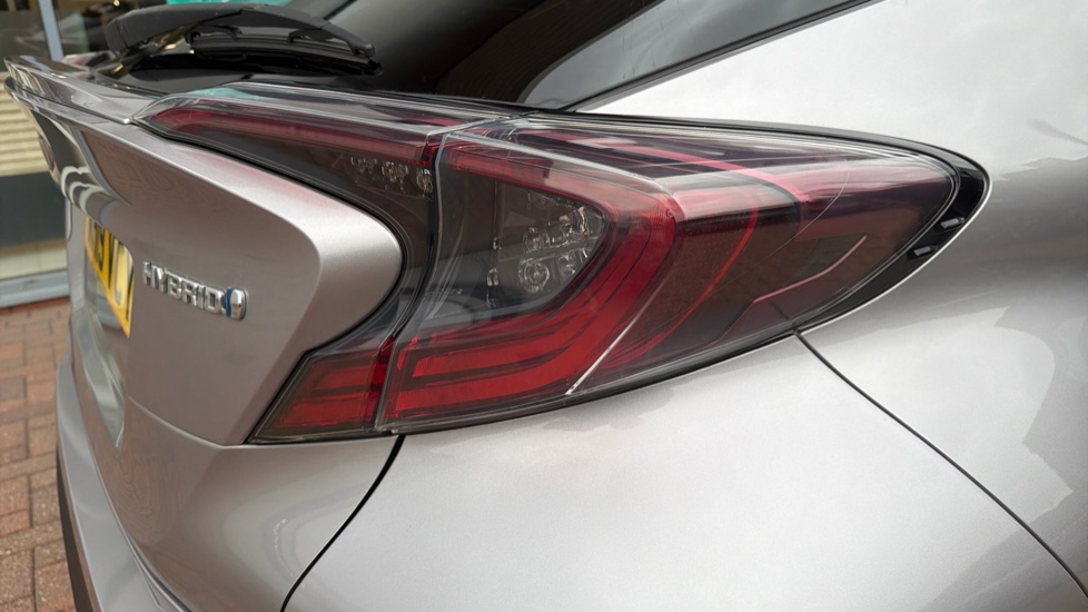 Toyota C-HR 1.8 Hybrid Excel 5dr CVT Hybrid Hatchback - Image 21