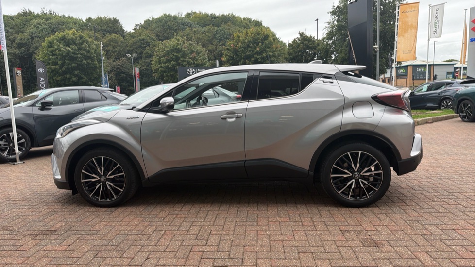 Toyota C-HR 1.8 Hybrid Excel 5dr CVT Hybrid Hatchback - Image 24