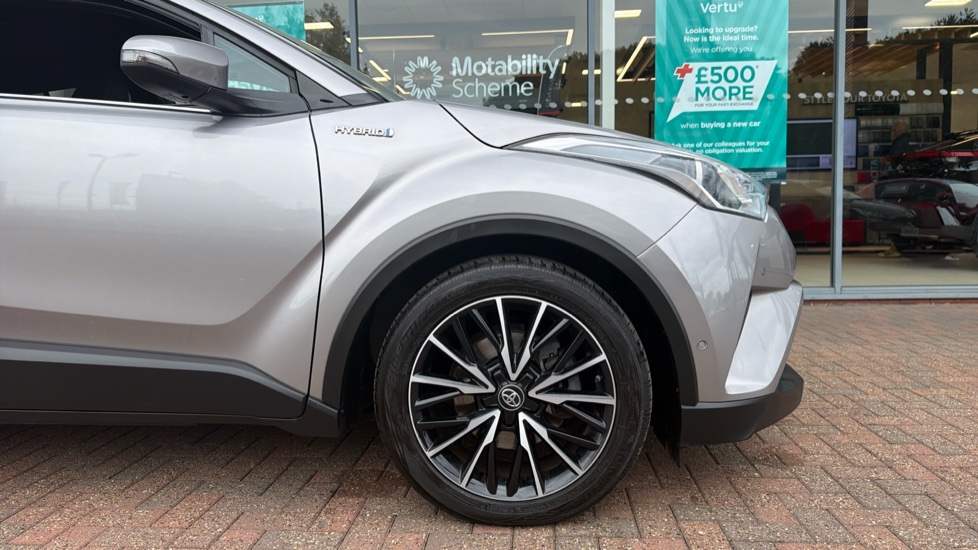 Toyota C-HR 1.8 Hybrid Excel 5dr CVT Hybrid Hatchback - Image 25