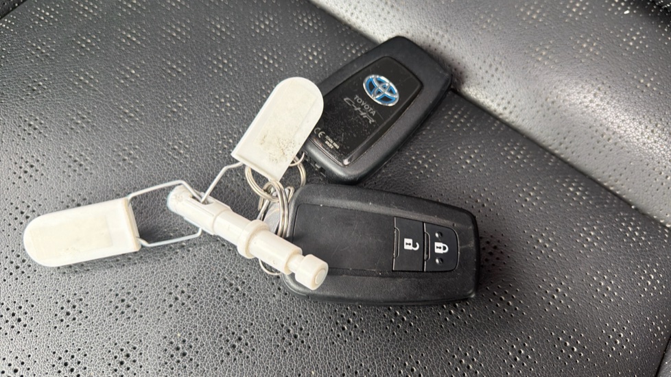 Toyota C-HR 1.8 Hybrid Excel 5dr CVT Hybrid Hatchback - Image 28