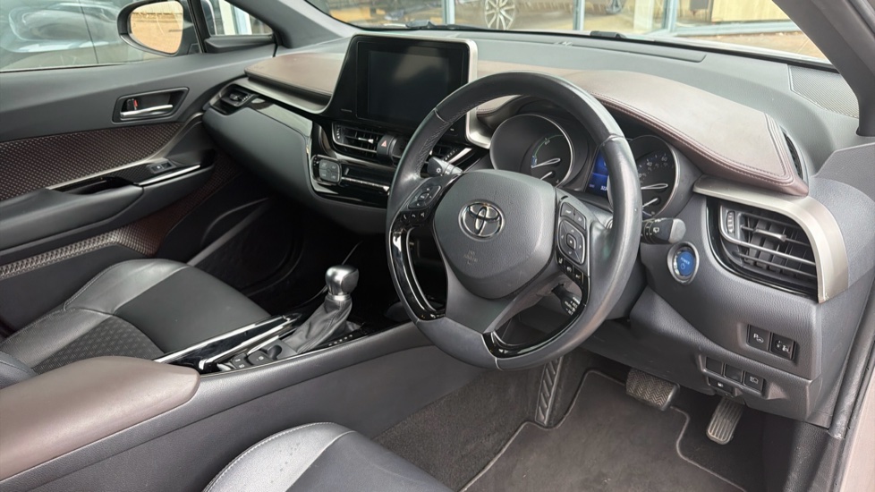 Toyota C-HR 1.8 Hybrid Excel 5dr CVT Hybrid Hatchback - Image 34