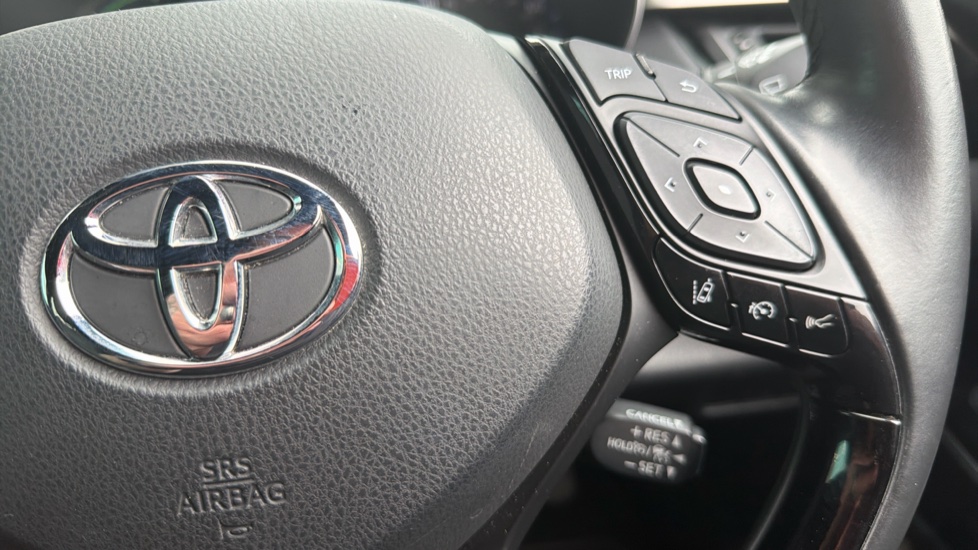 Toyota C-HR 1.8 Hybrid Excel 5dr CVT Hybrid Hatchback - Image 37