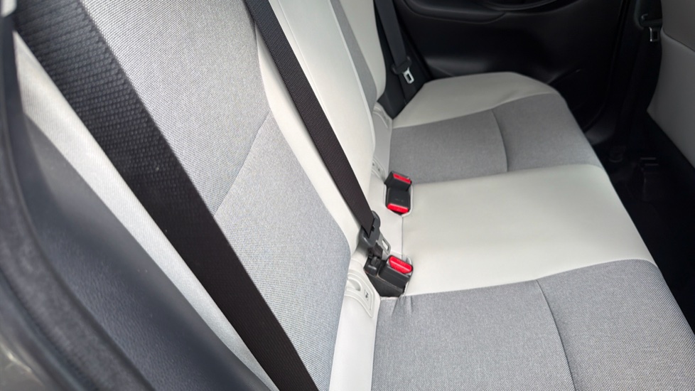 Toyota Yaris 1.5 Hybrid Excel 5dr CVT Hybrid Hatchback - Image 14