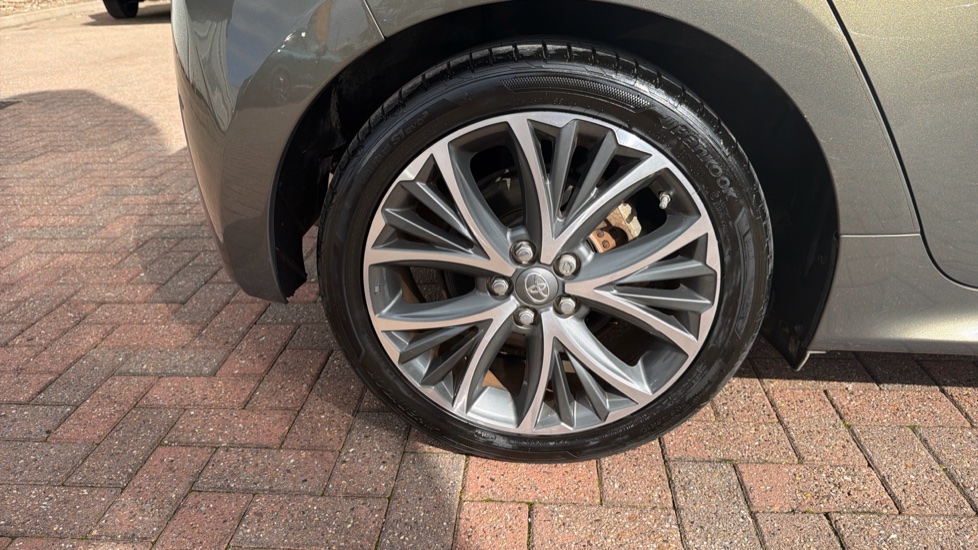 Toyota Yaris 1.5 Hybrid Excel 5dr CVT Hybrid Hatchback - Image 41