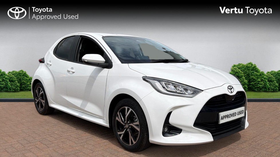 Toyota Yaris 1.5 Hybrid Design 5dr CVT Hybrid Hatchback - Image 1