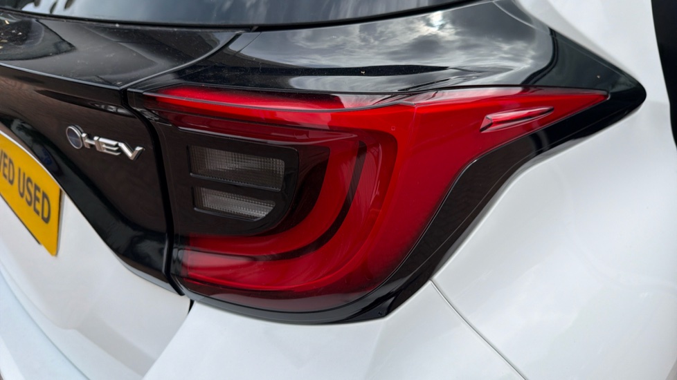 Toyota Yaris 1.5 Hybrid Design 5dr CVT Hybrid Hatchback - Image 21