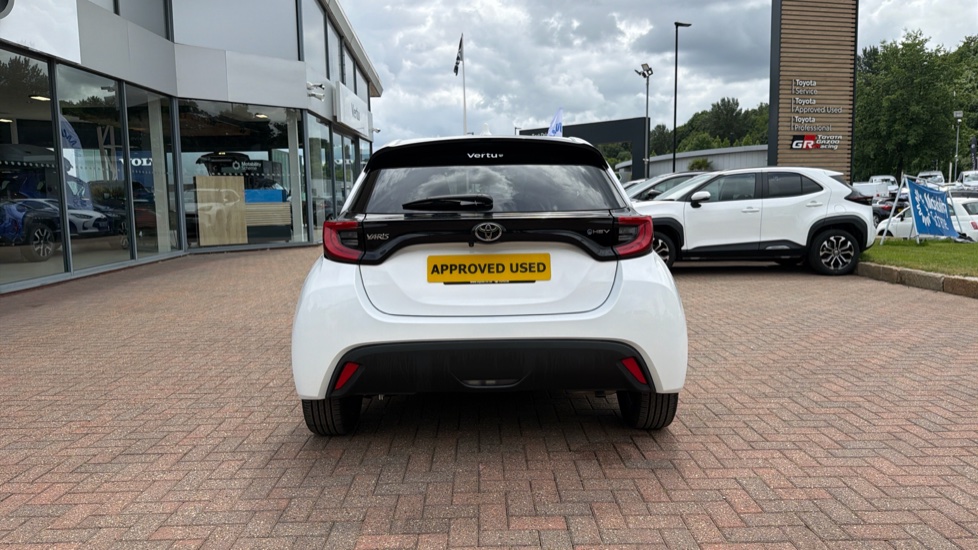 Toyota Yaris 1.5 Hybrid Design 5dr CVT Hybrid Hatchback - Image 26