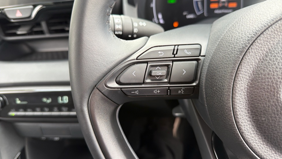 Toyota Yaris 1.5 Hybrid Design 5dr CVT Hybrid Hatchback - Image 36