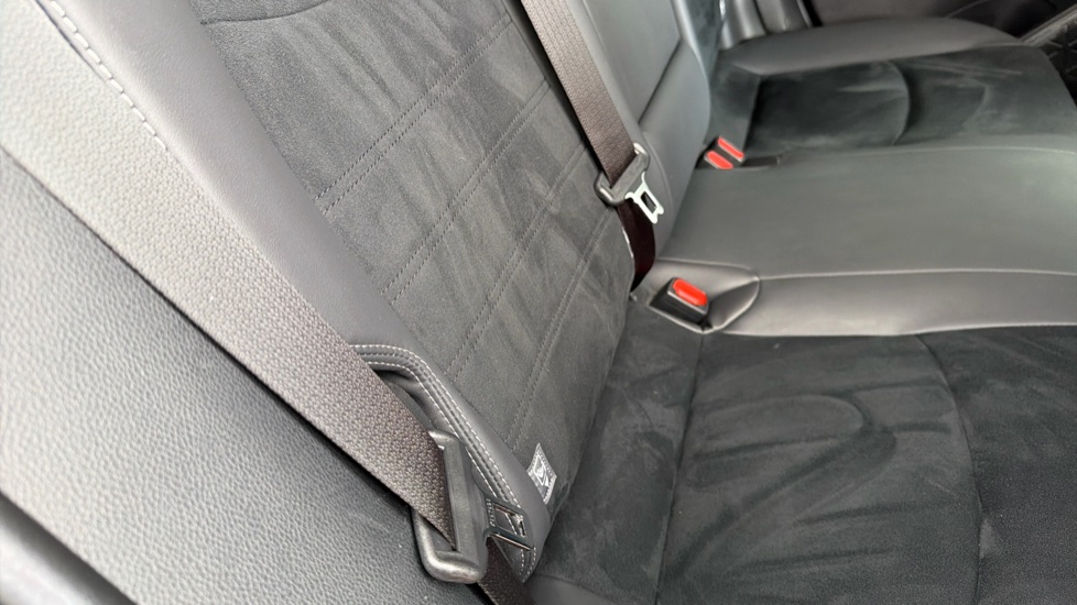 Toyota RAV4 2.5 VVT-i Hybrid GR Sport 5dr CVT Hybrid Estate - Image 14