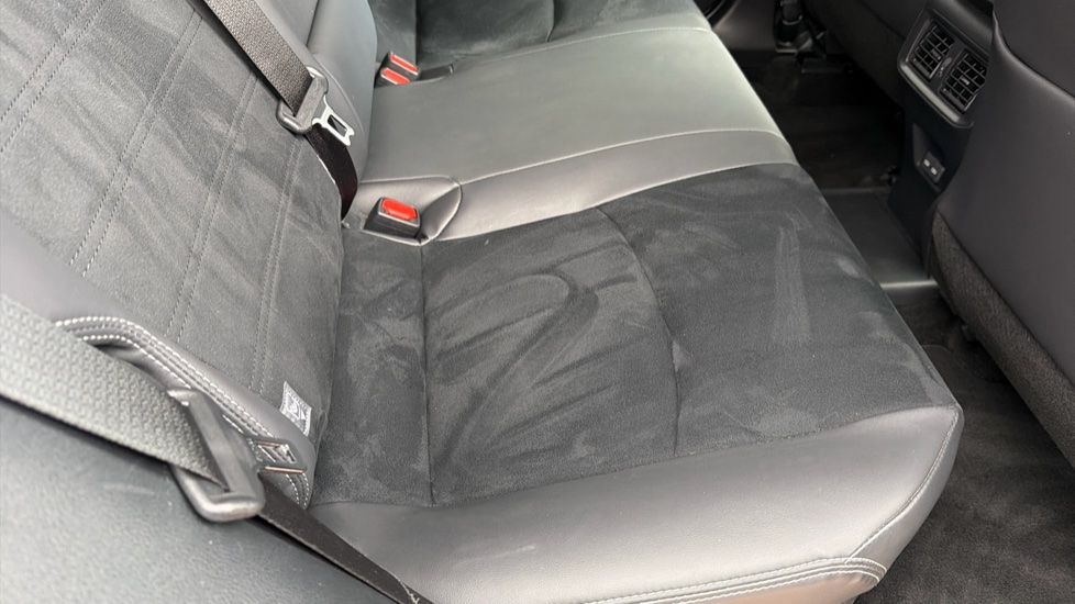 Toyota RAV4 2.5 VVT-i Hybrid GR Sport 5dr CVT Hybrid Estate - Image 17