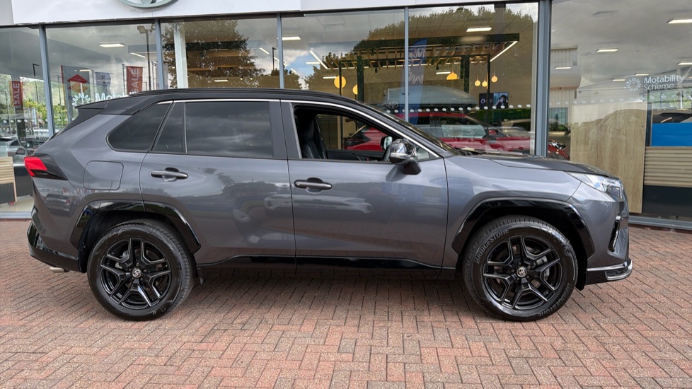 Toyota RAV4 2.5 VVT-i Hybrid GR Sport 5dr CVT Hybrid Estate - Image 23