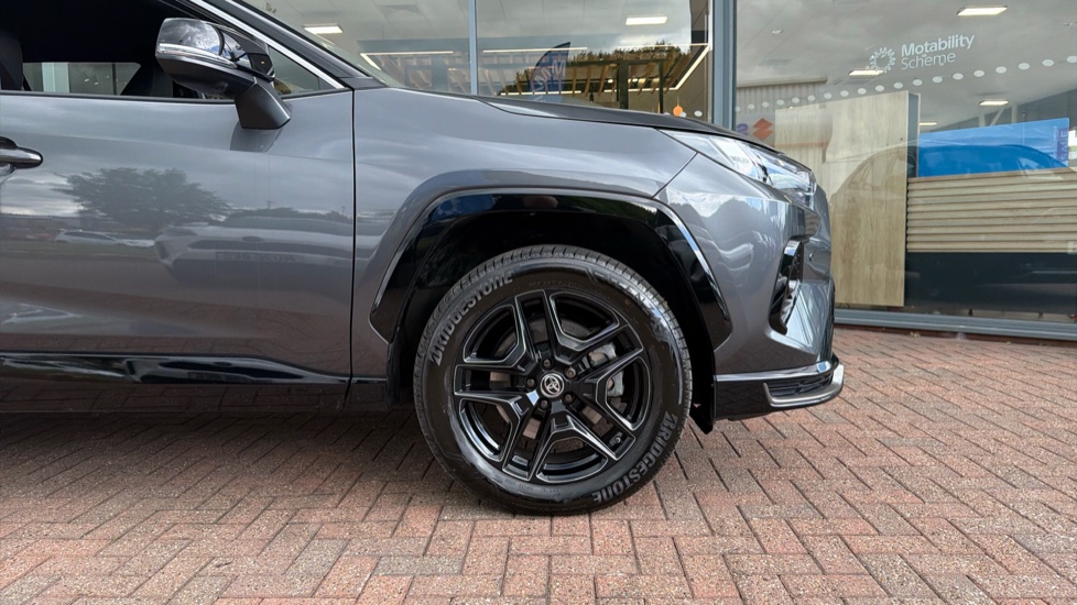Toyota RAV4 2.5 VVT-i Hybrid GR Sport 5dr CVT Hybrid Estate - Image 25