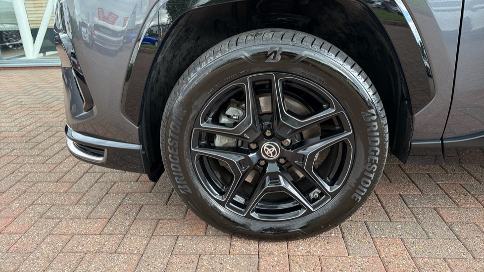 Toyota RAV4 2.5 VVT-i Hybrid GR Sport 5dr CVT Hybrid Estate - Image 44
