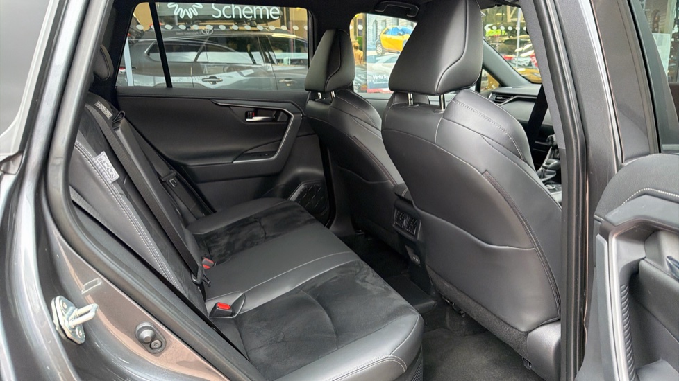 Toyota RAV4 2.5 PHEV GR Sport 5dr CVT Estate - Image 8
