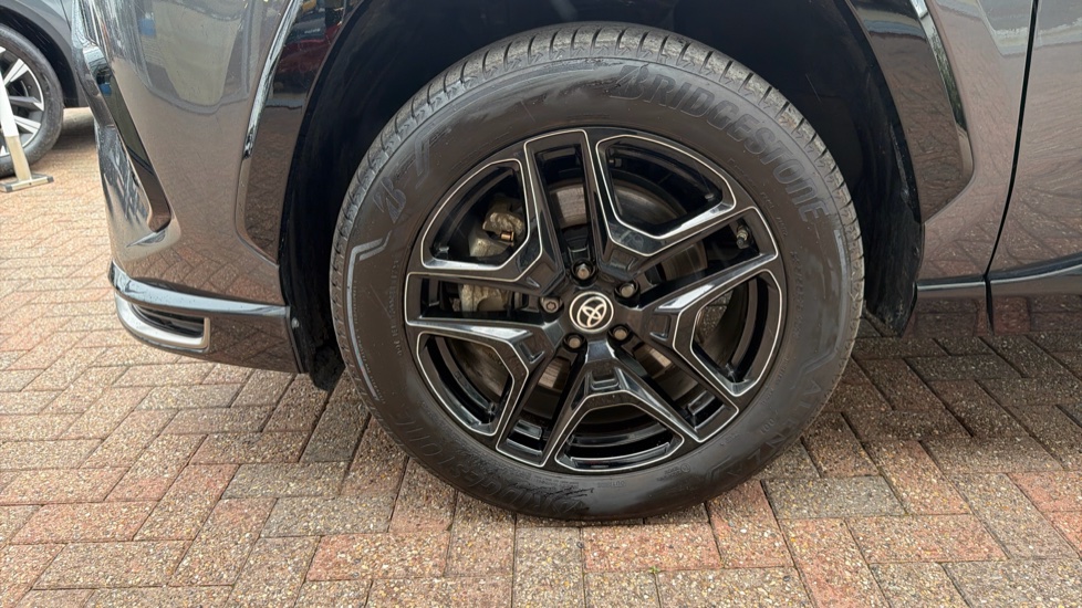 Toyota RAV4 2.5 PHEV GR Sport 5dr CVT Estate - Image 45