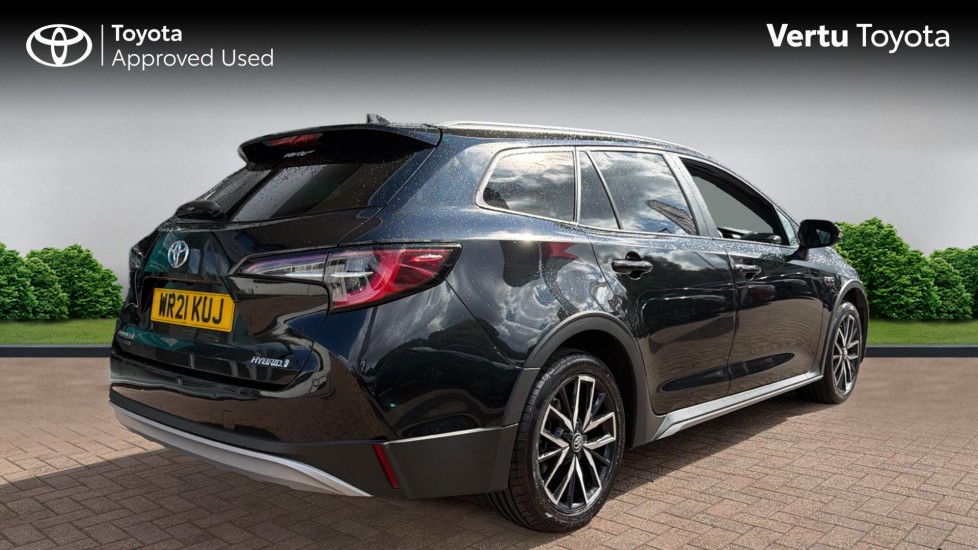 Toyota Corolla 1.8 VVT-i Hybrid Trek 5dr CVT Hybrid Estate - Image 2
