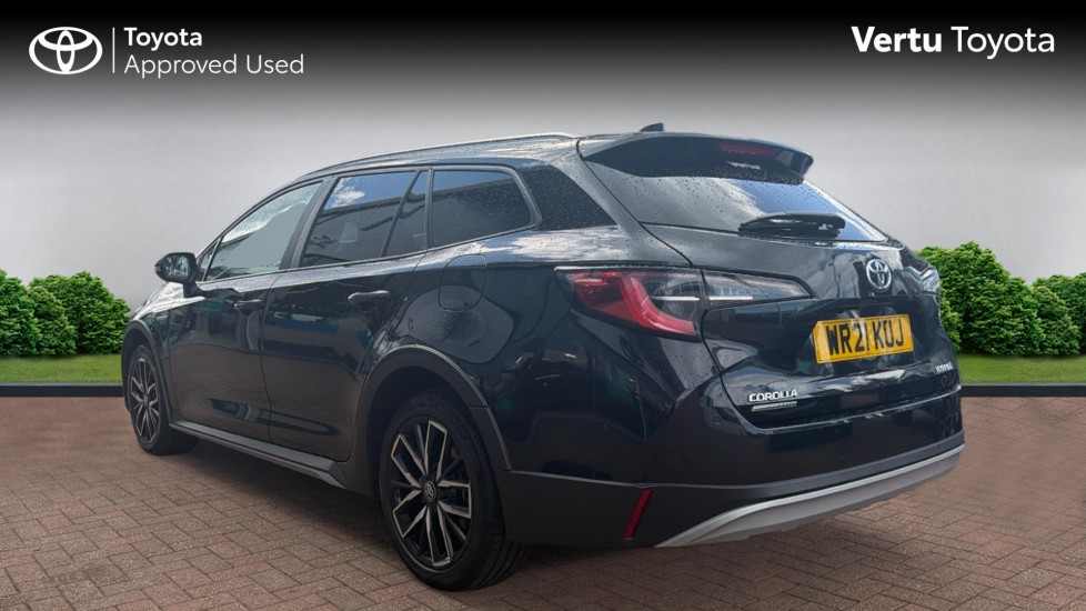 Toyota Corolla 1.8 VVT-i Hybrid Trek 5dr CVT Hybrid Estate - Image 4