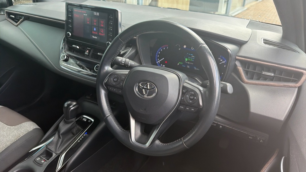 Toyota Corolla 1.8 VVT-i Hybrid Trek 5dr CVT Hybrid Estate - Image 10