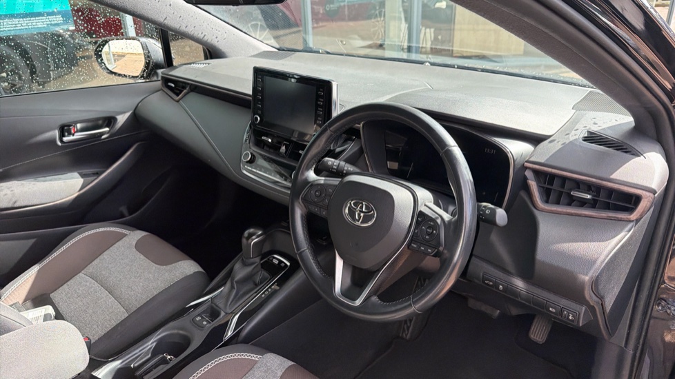 Toyota Corolla 1.8 VVT-i Hybrid Trek 5dr CVT Hybrid Estate - Image 34