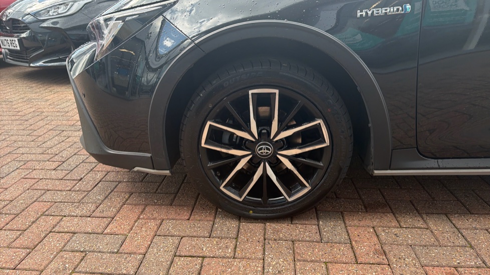 Toyota Corolla 1.8 VVT-i Hybrid Trek 5dr CVT Hybrid Estate - Image 43