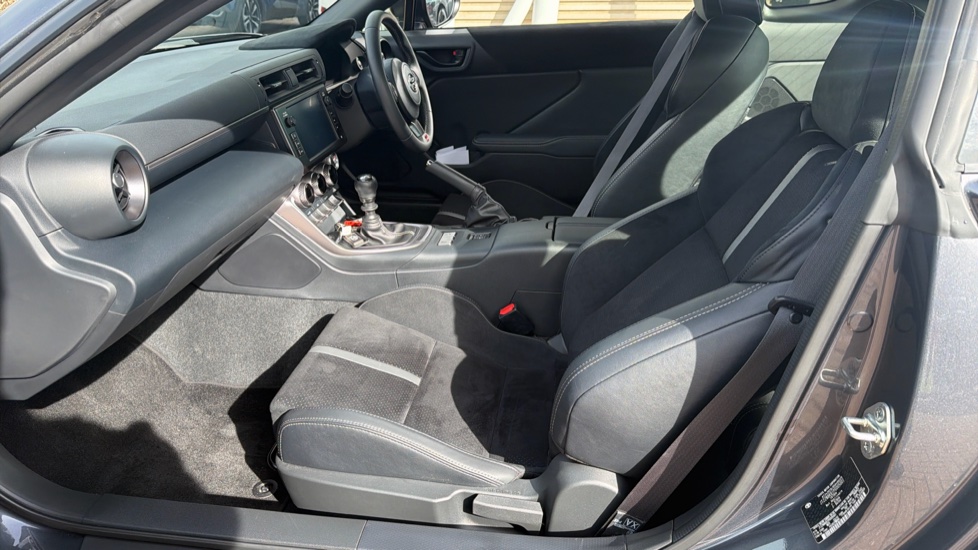 Toyota Gr86 2.4 D-4S 2dr Petrol Coupe - Image 5