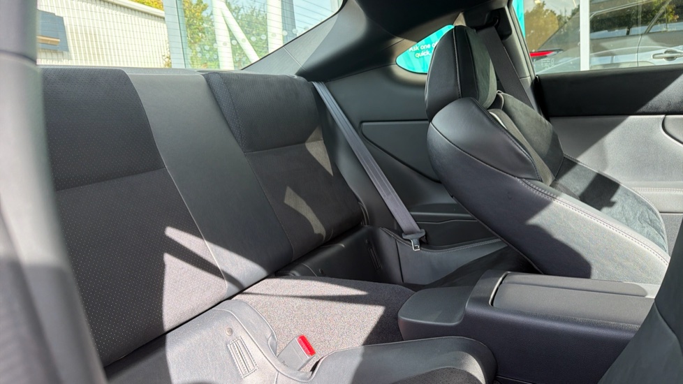 Toyota Gr86 2.4 D-4S 2dr Petrol Coupe - Image 8