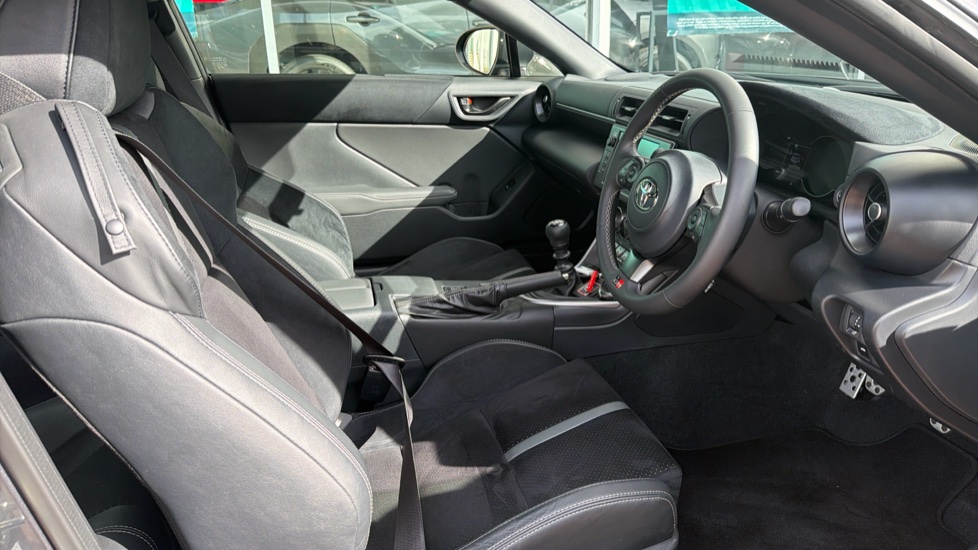 Toyota Gr86 2.4 D-4S 2dr Petrol Coupe - Image 12