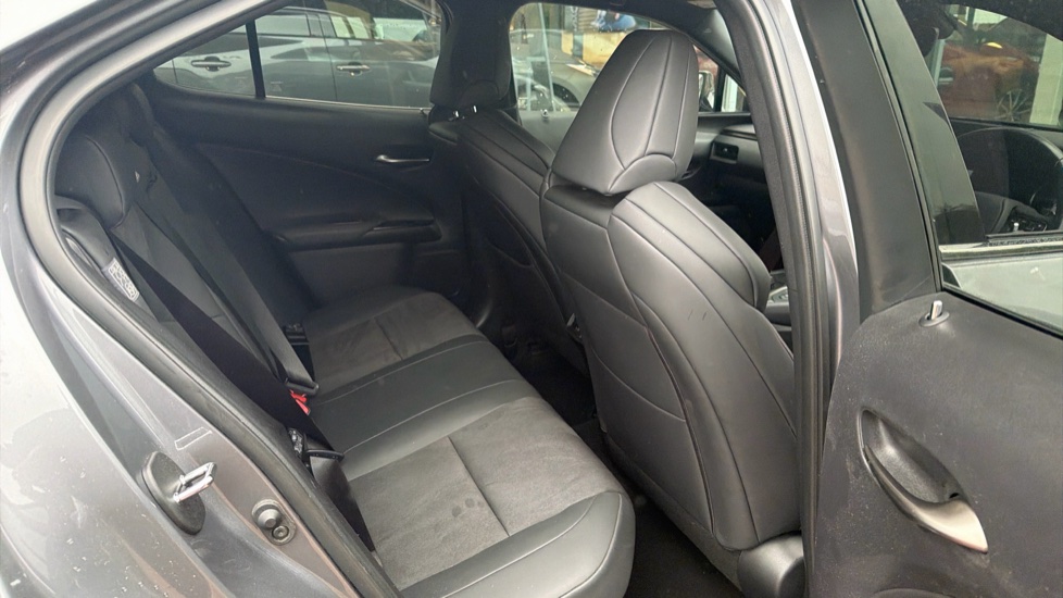 Lexus UX 250h 2.0 F-Sport 5dr CVT [Premium Plus] Hybrid Hatchback - Image 8