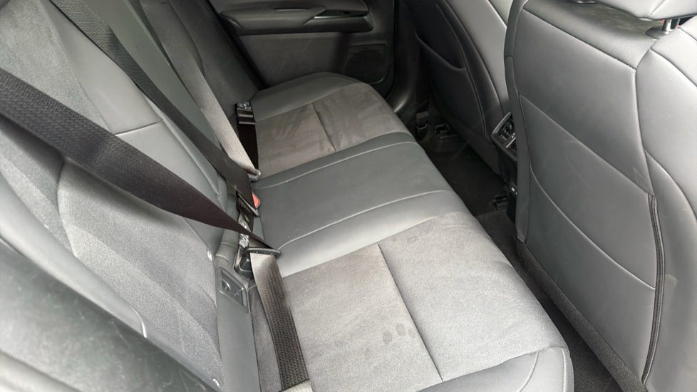 Lexus UX 250h 2.0 F-Sport 5dr CVT [Premium Plus] Hybrid Hatchback - Image 17