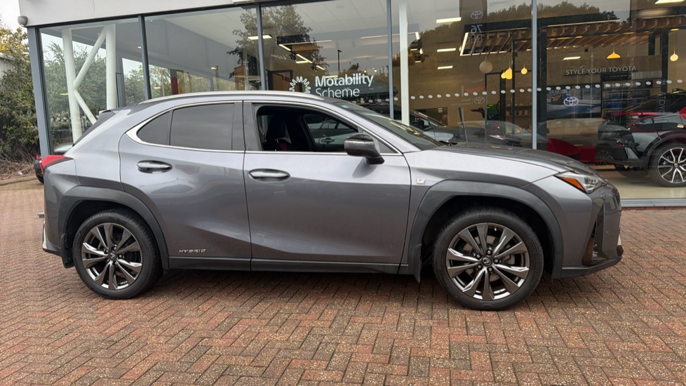 Lexus UX 250h 2.0 F-Sport 5dr CVT [Premium Plus] Hybrid Hatchback - Image 23