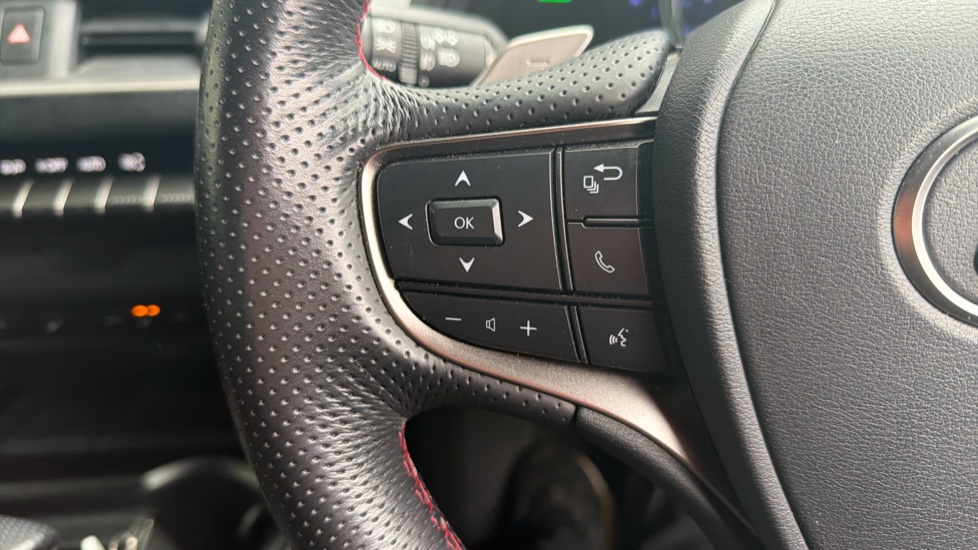 Lexus UX 250h 2.0 F-Sport 5dr CVT [Premium Plus] Hybrid Hatchback - Image 38