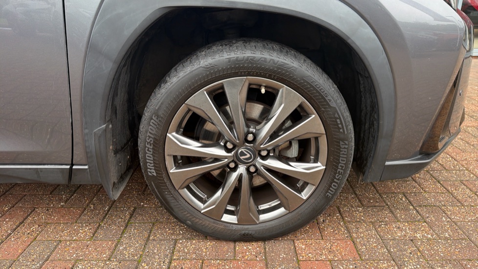 Lexus UX 250h 2.0 F-Sport 5dr CVT [Premium Plus] Hybrid Hatchback - Image 42