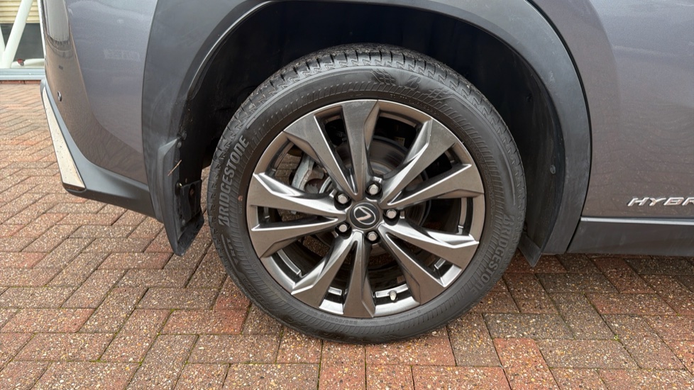 Lexus UX 250h 2.0 F-Sport 5dr CVT [Premium Plus] Hybrid Hatchback - Image 43