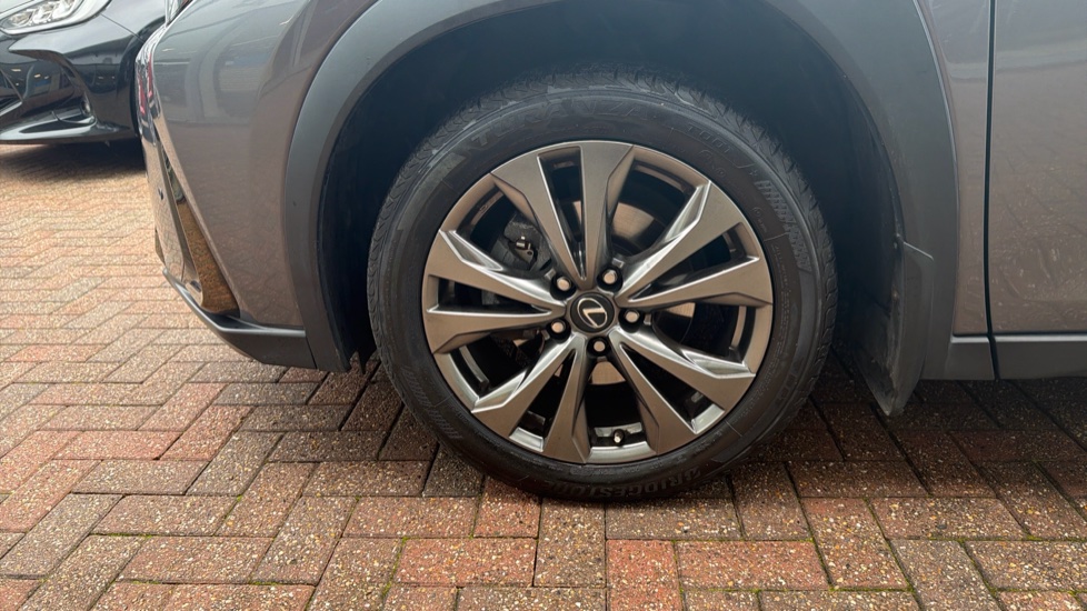 Lexus UX 250h 2.0 F-Sport 5dr CVT [Premium Plus] Hybrid Hatchback - Image 44