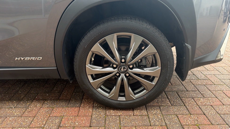 Lexus UX 250h 2.0 F-Sport 5dr CVT [Premium Plus] Hybrid Hatchback - Image 45