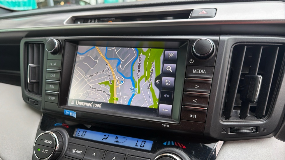 Toyota RAV4 2.5 VVT-i Hybrid Excel TSS 5dr CVT Hybrid Estate - Image 9